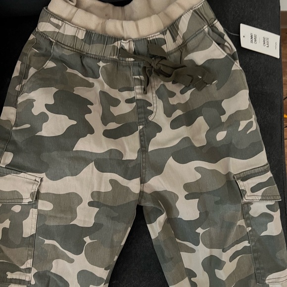 Charlotte Russe refuge nwt camo skinny jogger cargo pants small - Picture 2 of 8